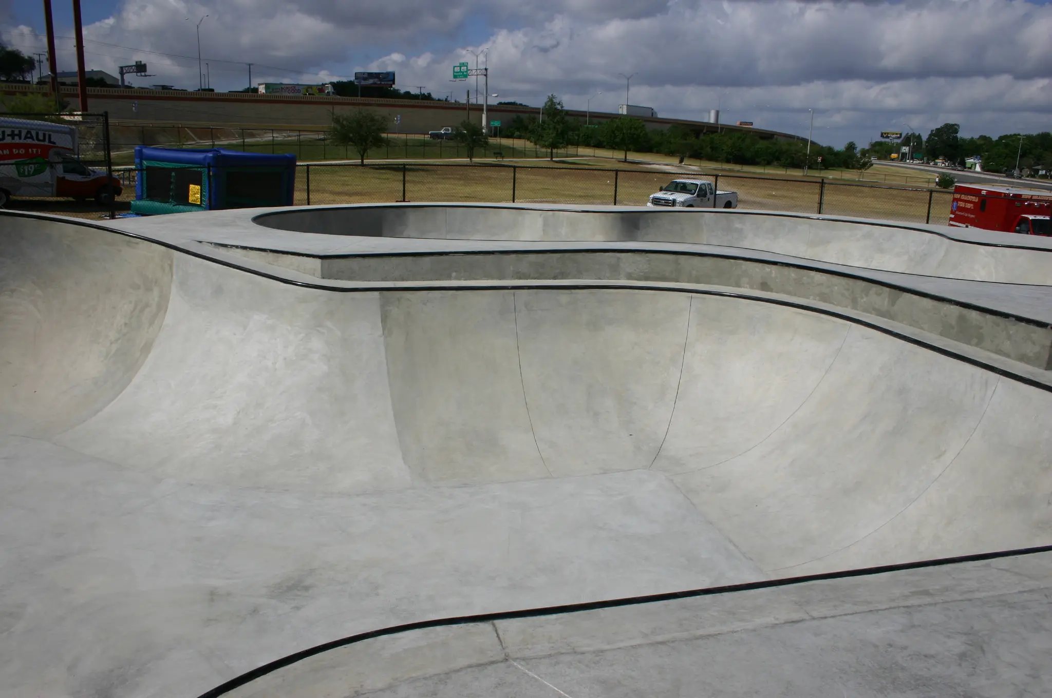 SPA Skateparks - New Braunfels Skatepark - Bowl Combi